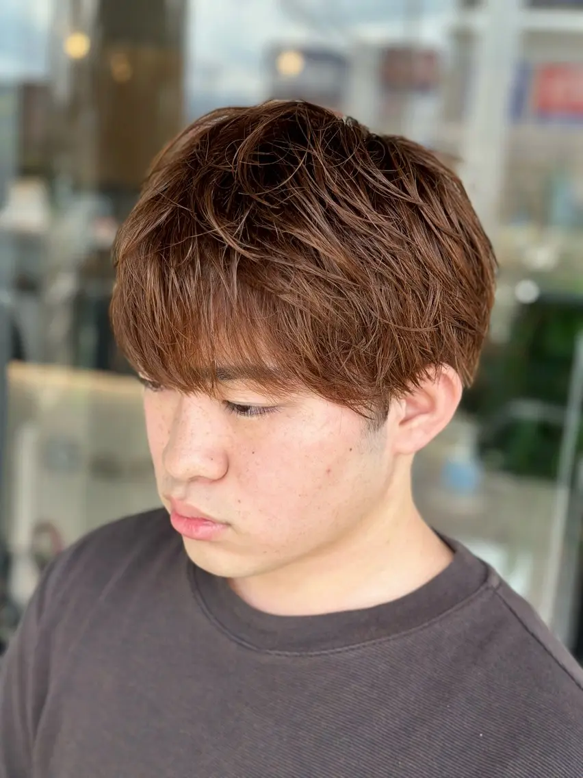 カラー メンズ マッシュ arika オケシ　リョウダイのヘアスタイル
