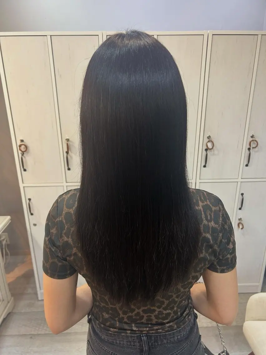 ロング カラー 伊藤 愛理のヘアスタイル