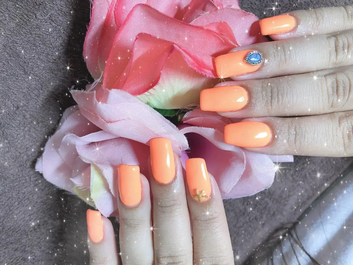 ミディアム ネイル ハンドネイル 《LB》ラブリエ Nail&eyeのマツエク・マツパデザイン