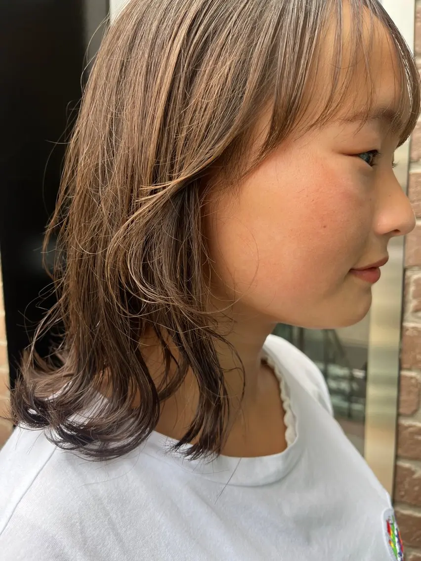 ショート カラー ブリーチ ケアブリーチ ダブルカラー イヤリングカラー ハイライトカラー 久木原 ゆりのヘアスタイル