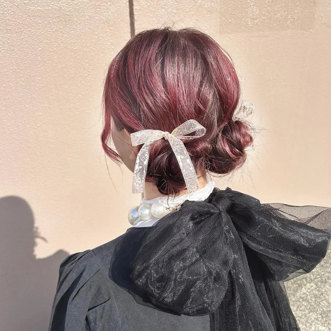 カラー ヘアアレンジ お団子ヘア 砂野 真璃奈のヘアスタイル