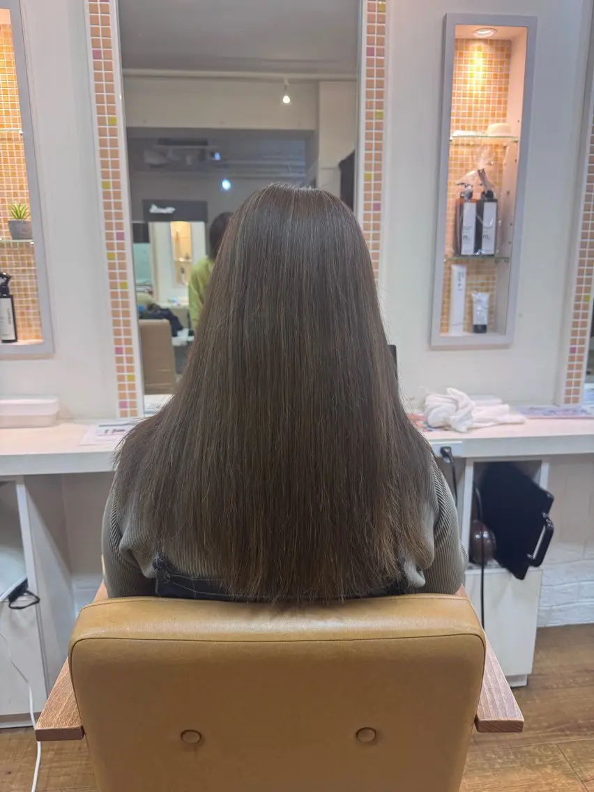 セミロング ヘアカラー 森 千明のヘアスタイル
