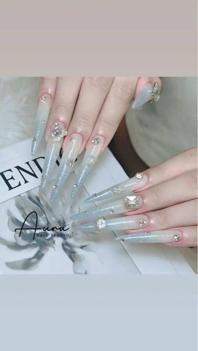 ネイル ハンドネイル Aura Nail Studioのネイルデザイン