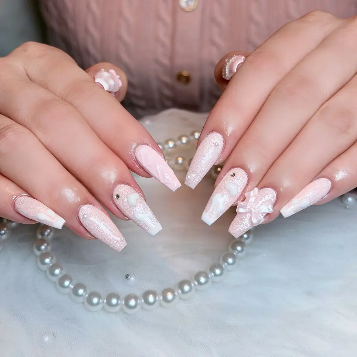 ネイル オーロラネイル ボルドー ブラウン 氷ネイル・うるうるネイル キラキラネイル ハンドネイル Julli NailStudioのネイルデザイン