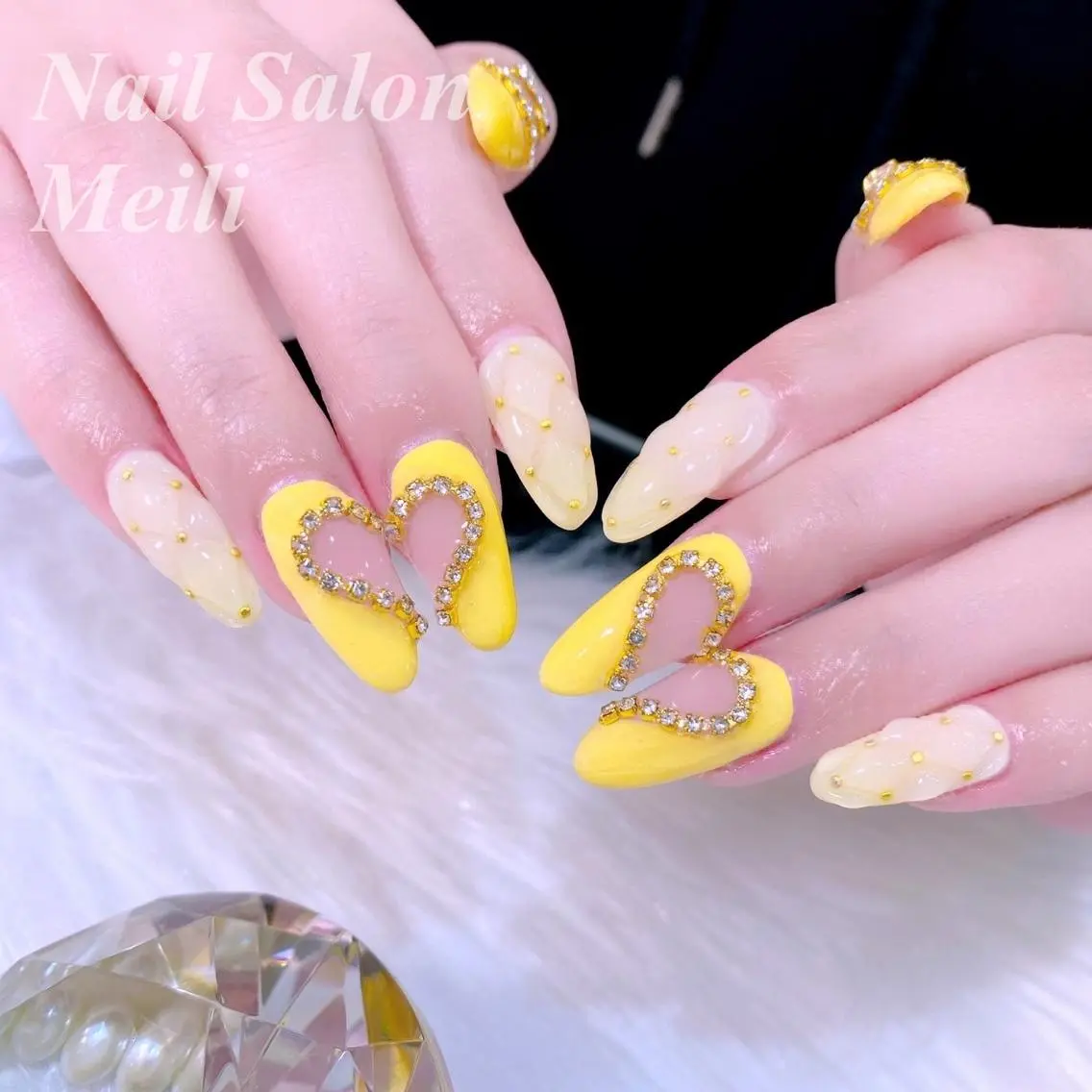 ネイル アートネイル ハート 春ネイル 冬ネイル 黄色 NAILSALON MEILIのネイルデザイン