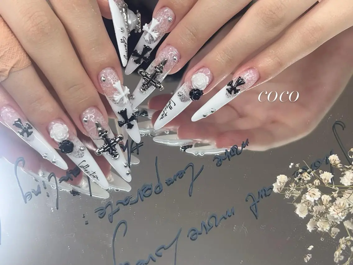 ロング 韓国風ヘア ロング 清水 美穂のネイルデザイン