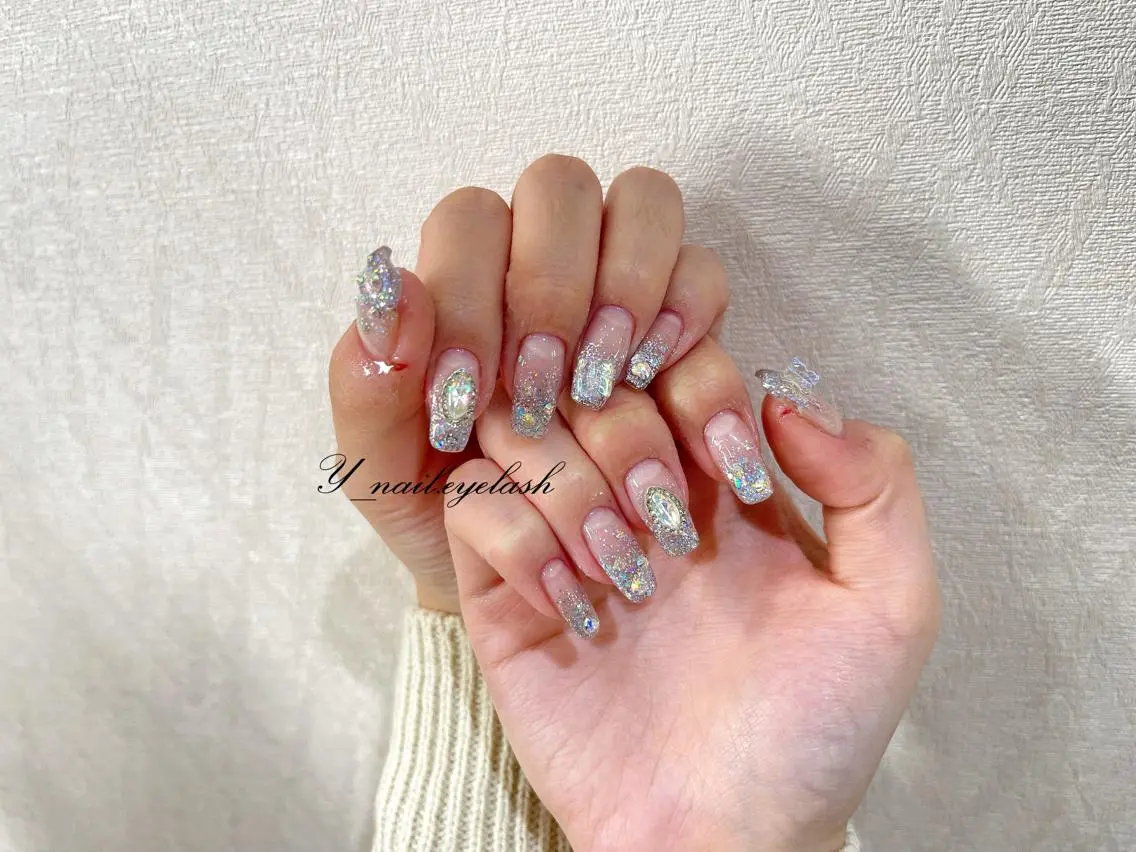 ネイル キラキラネイル Umi nail& eyelashのネイルデザイン