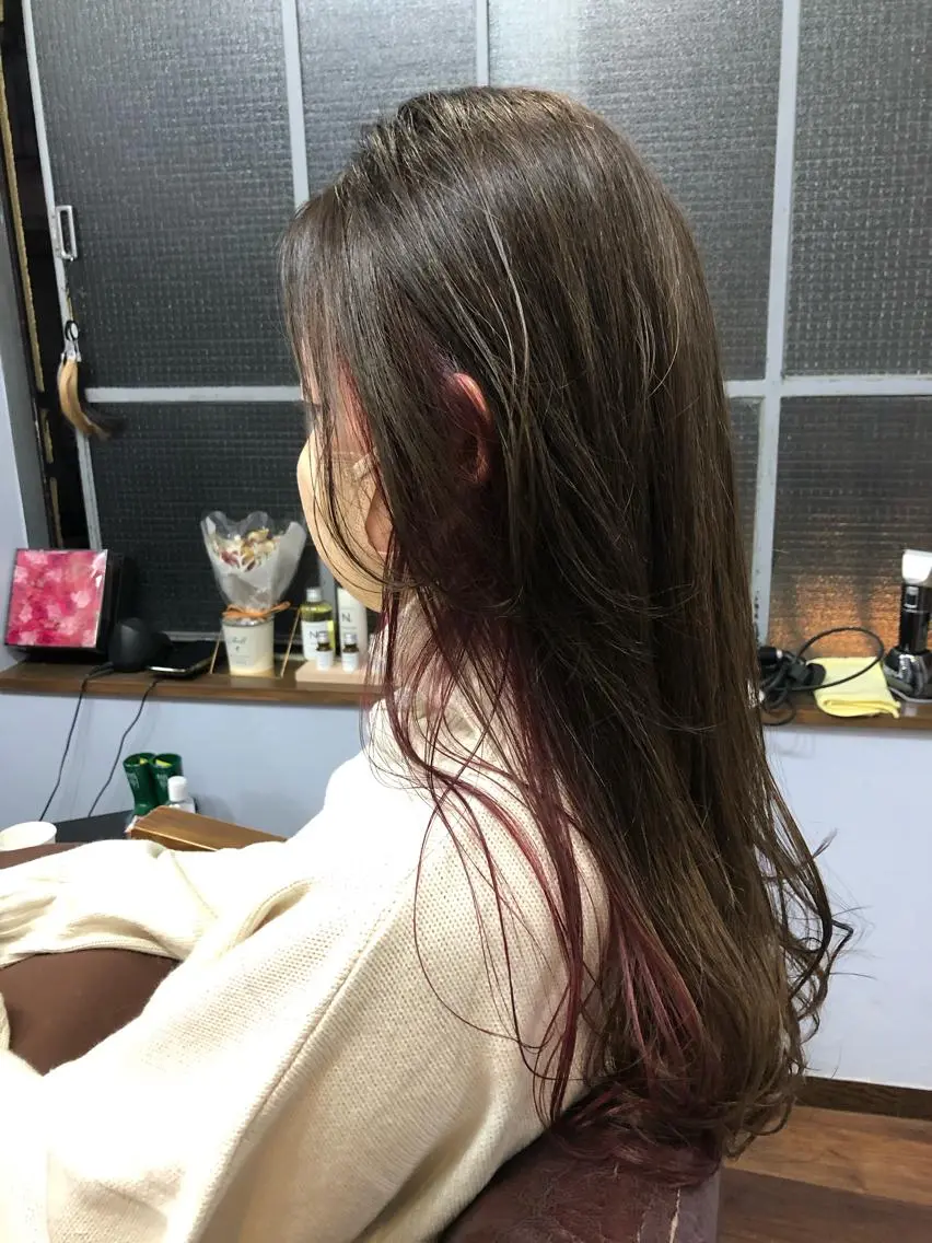【🪅少し雰囲気変えたい方に🪅】ブリーチなしインナーカラー+トリートメント(2step)の写真
