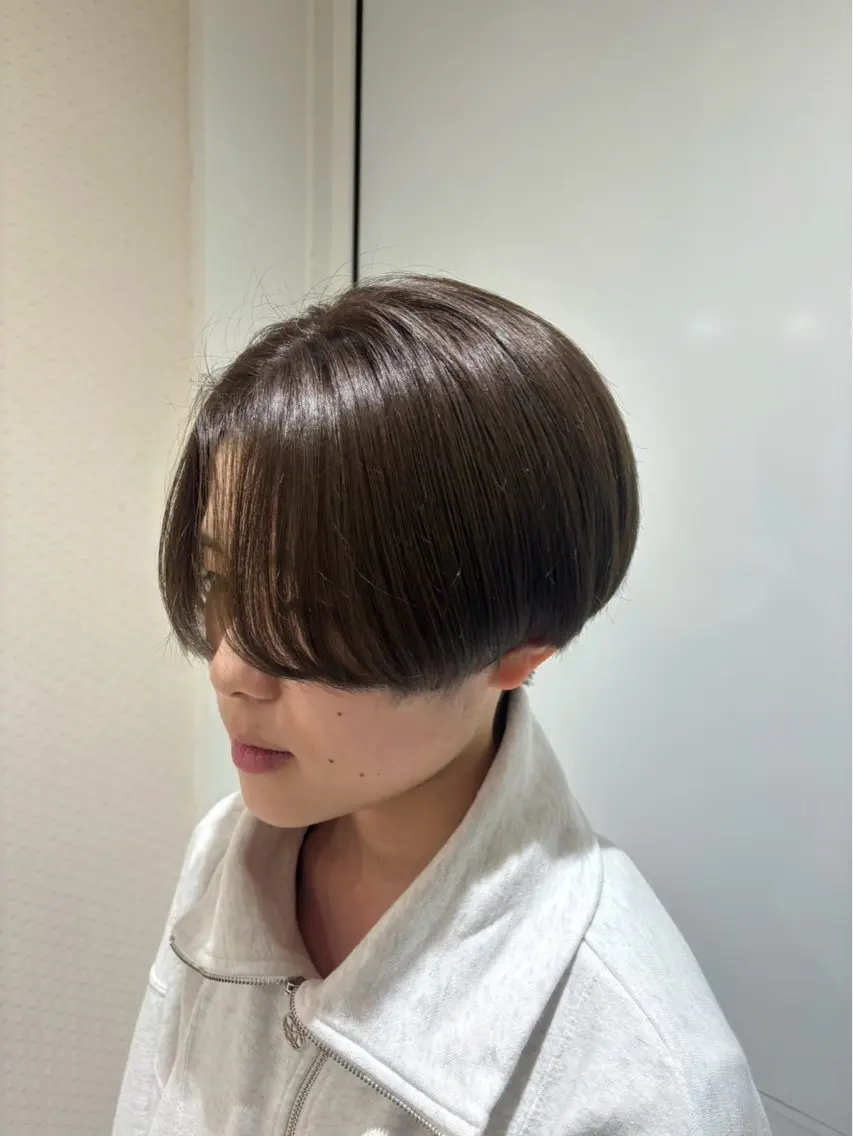 カラー オリーブカラー 本間 幸恵のヘアスタイル