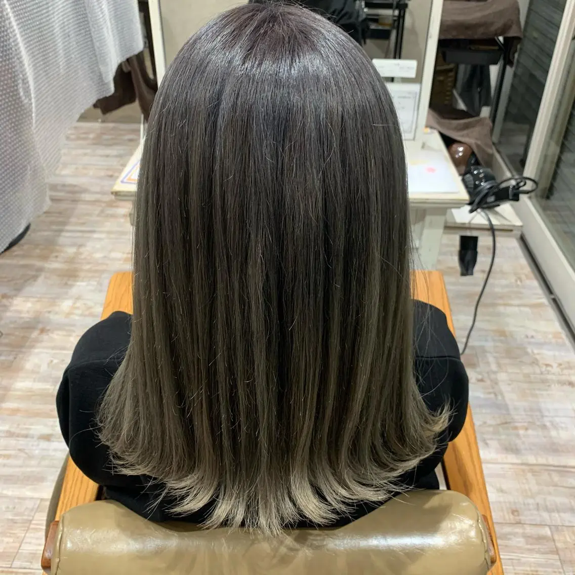セミロング ヘアカラー 中田 サヤカのヘアスタイル