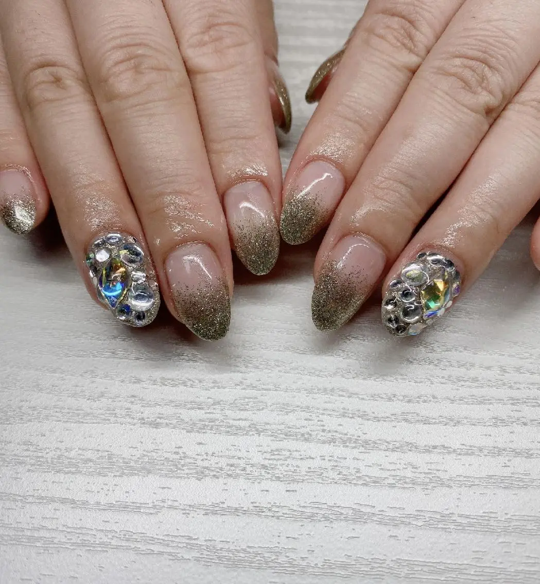 ネイル ストーンネイル ハンドネイル Miley nailのネイルデザイン