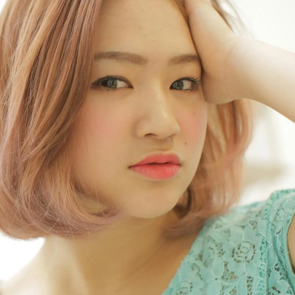 ミディアム カラー ピンクカラー 似合わせ提案 セミナー講師美容師のヘアスタイル