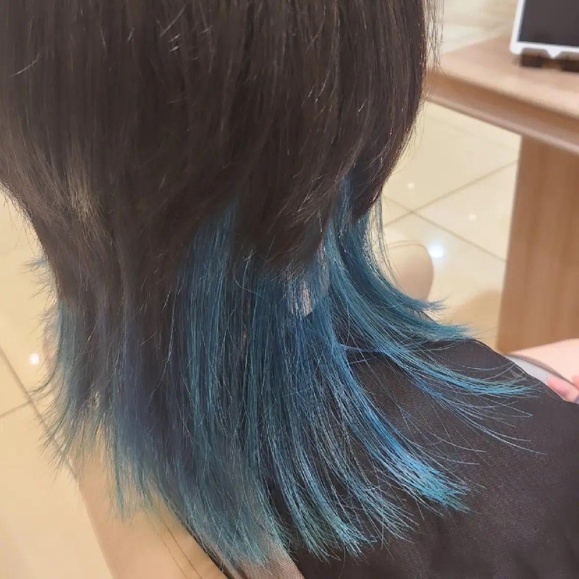 ミディアム カラー カット ヘアカラー トリートメント 推しアニメカラー🌈 ツヤ透明感カラー🦄のヘアスタイル
