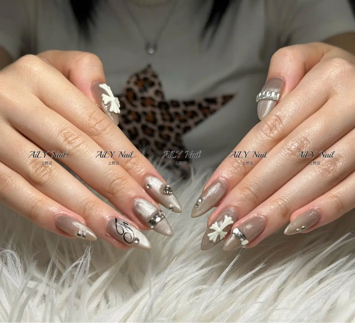 ネイル アートネイル ジェルネイル マグネットネイル ニュアンスネイル シンプルネイル ハンドネイル AiLy Nail 上野店のネイルデザイン