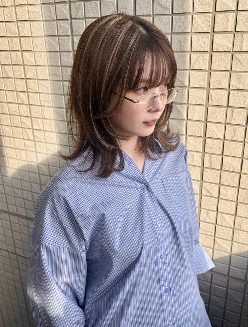 ミディアム ハイライト レイヤーカット カット ヘアカラー トリートメント Ryo /透明感カラーのヘアスタイル