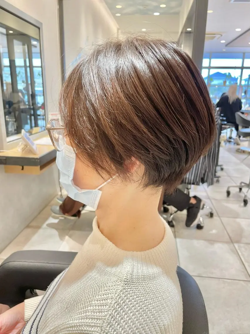 似合わせショートカット×根元カラー×ケアトリートメント #白髪染め #ボブ #ショートボブ #小顔 #リタッチの写真