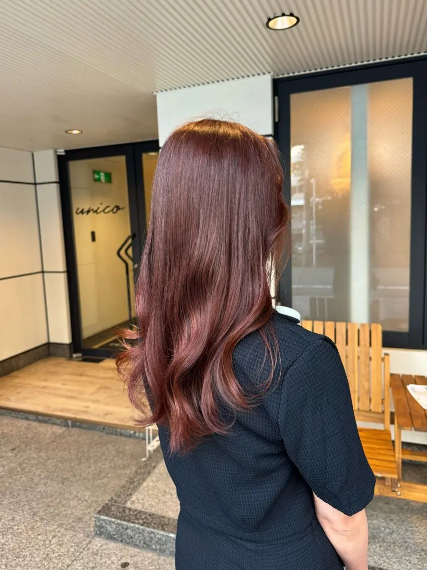 ロング カラー 内沼 恵留菜のヘアスタイル