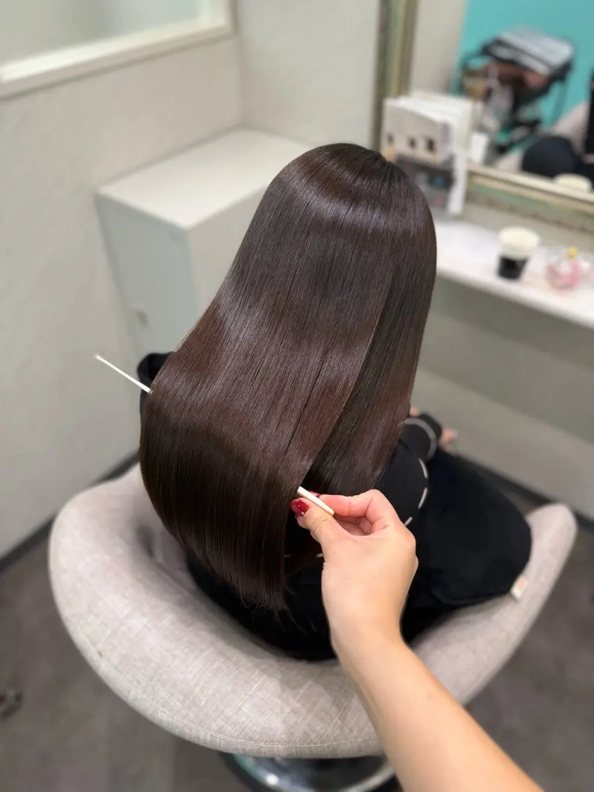 ロング ヘアカラー トリートメント ヘッドスパ アンナ⭐️ 髪質改善/縮毛矯正のヘアスタイル