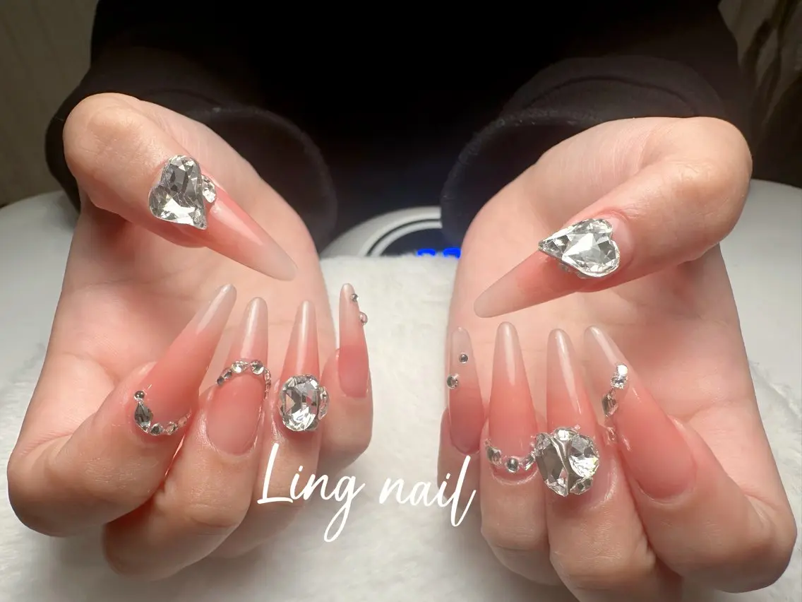 ネイル ハンドネイル Ling. Meiのネイルデザイン