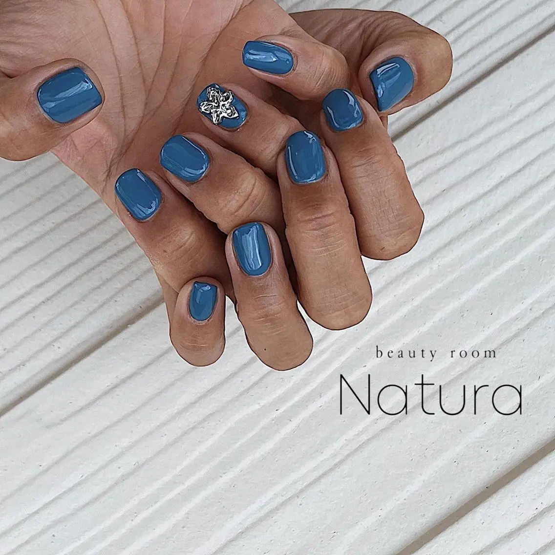 ネイル マツエク・マツパ アイブロウ ハンドネイル beautyroom Naturaのネイルデザイン