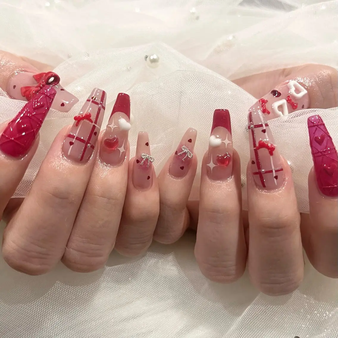 ネイル ハンドネイル 🧁fein. nana🩵のネイルデザイン