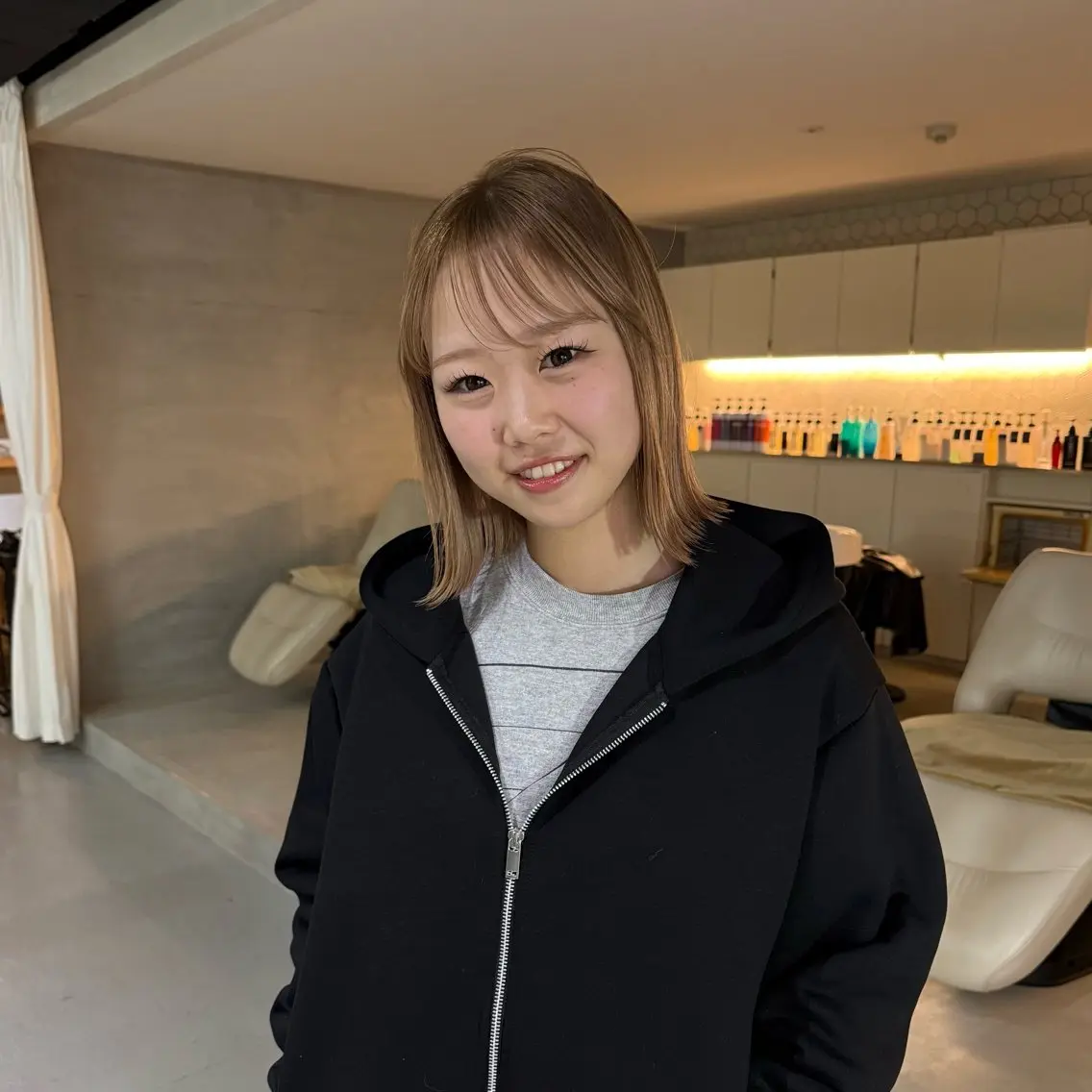 ケアブリーチカラー👩🏻‍🦰＋マイクロバブル洗浄🫧＋薬剤の残留物除去剤付き🧴の写真