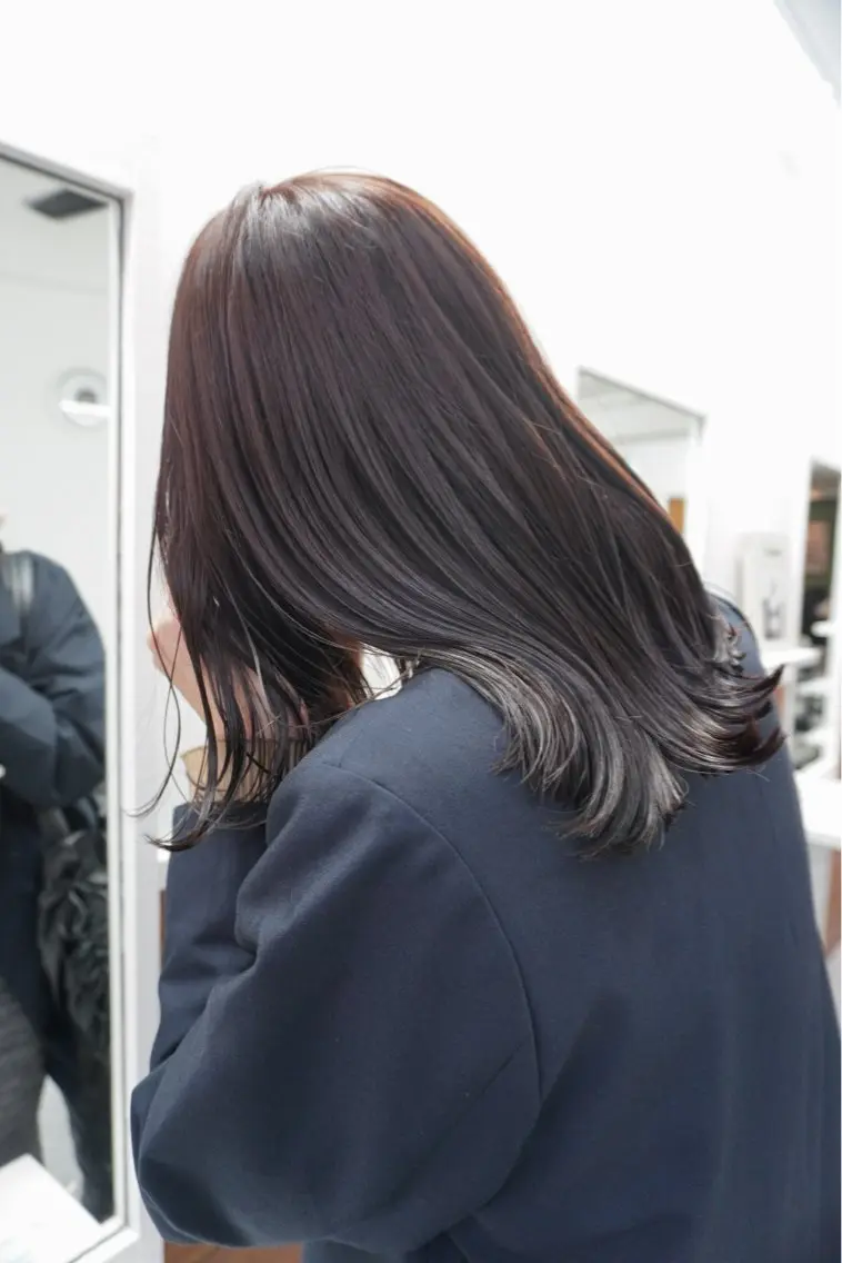 ミディアム カラー ベージュカラー ブラウンカラー グレージュ ラベンダーカラー ラベンダーベージュ レイヤー／似合わせ TAKUYAのヘアスタイル