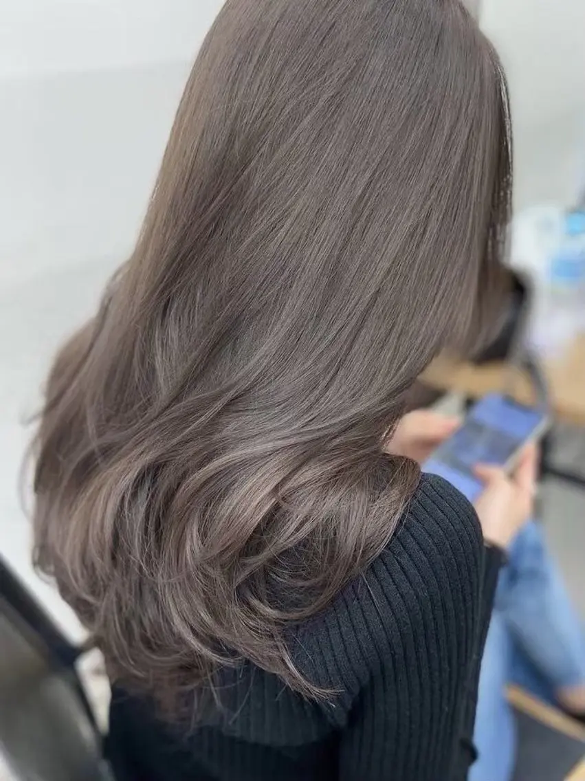 カラー 西本 望愛のヘアスタイル