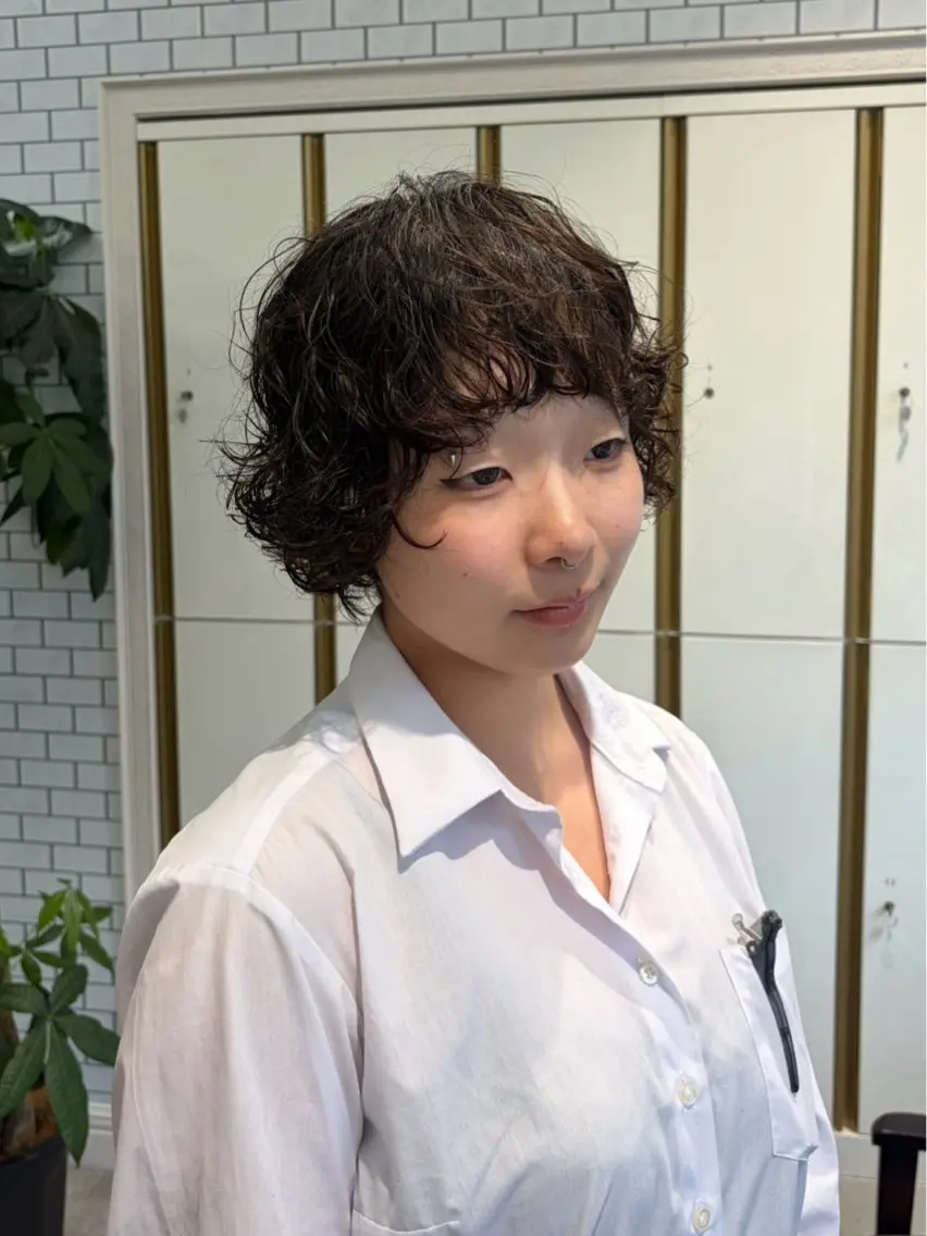 ショート パーマ ヘアセット/艶カラー emi🍒のヘアスタイル