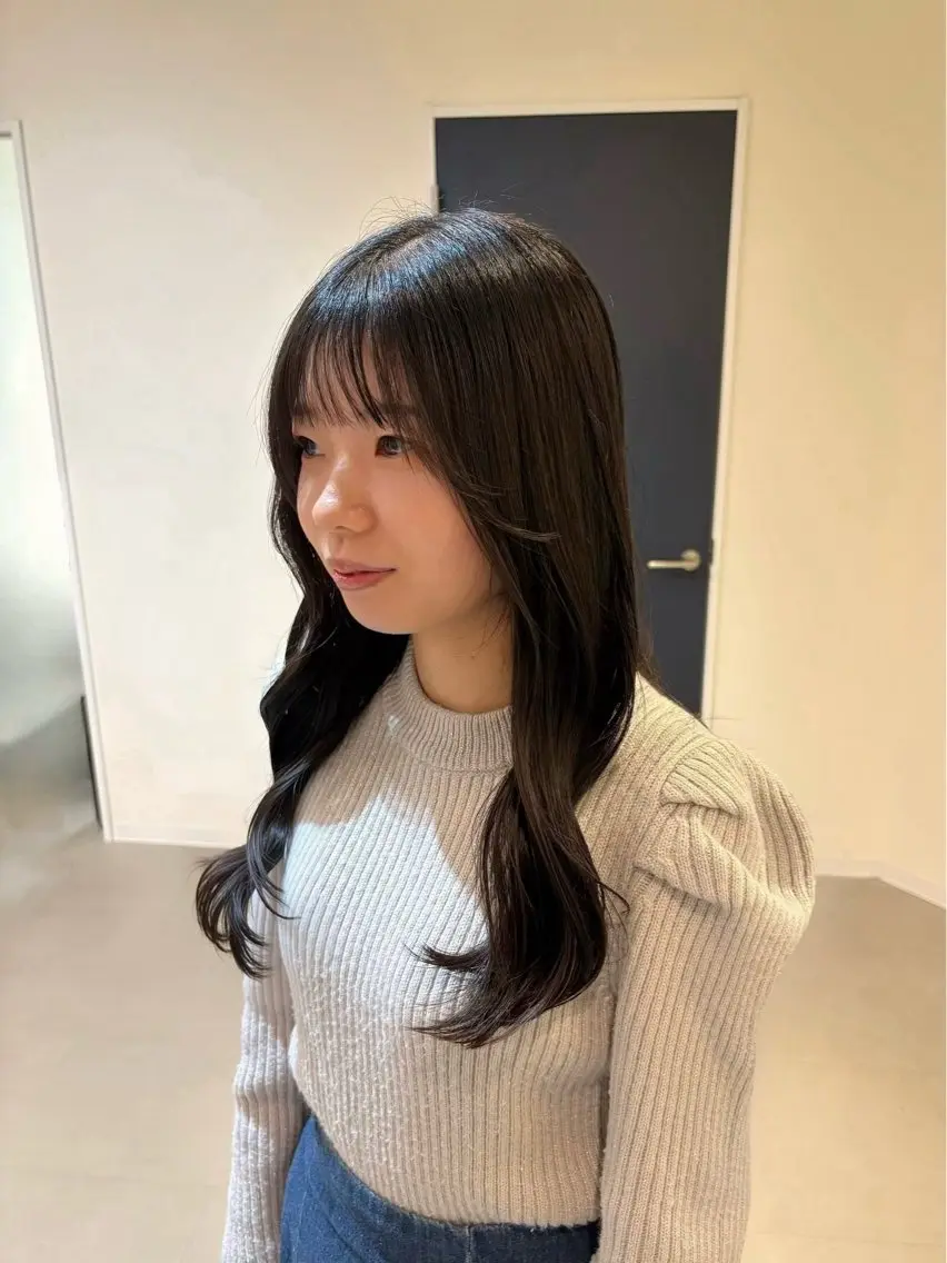 ロング カット ヘアカラー トリートメント Takane .のヘアスタイル