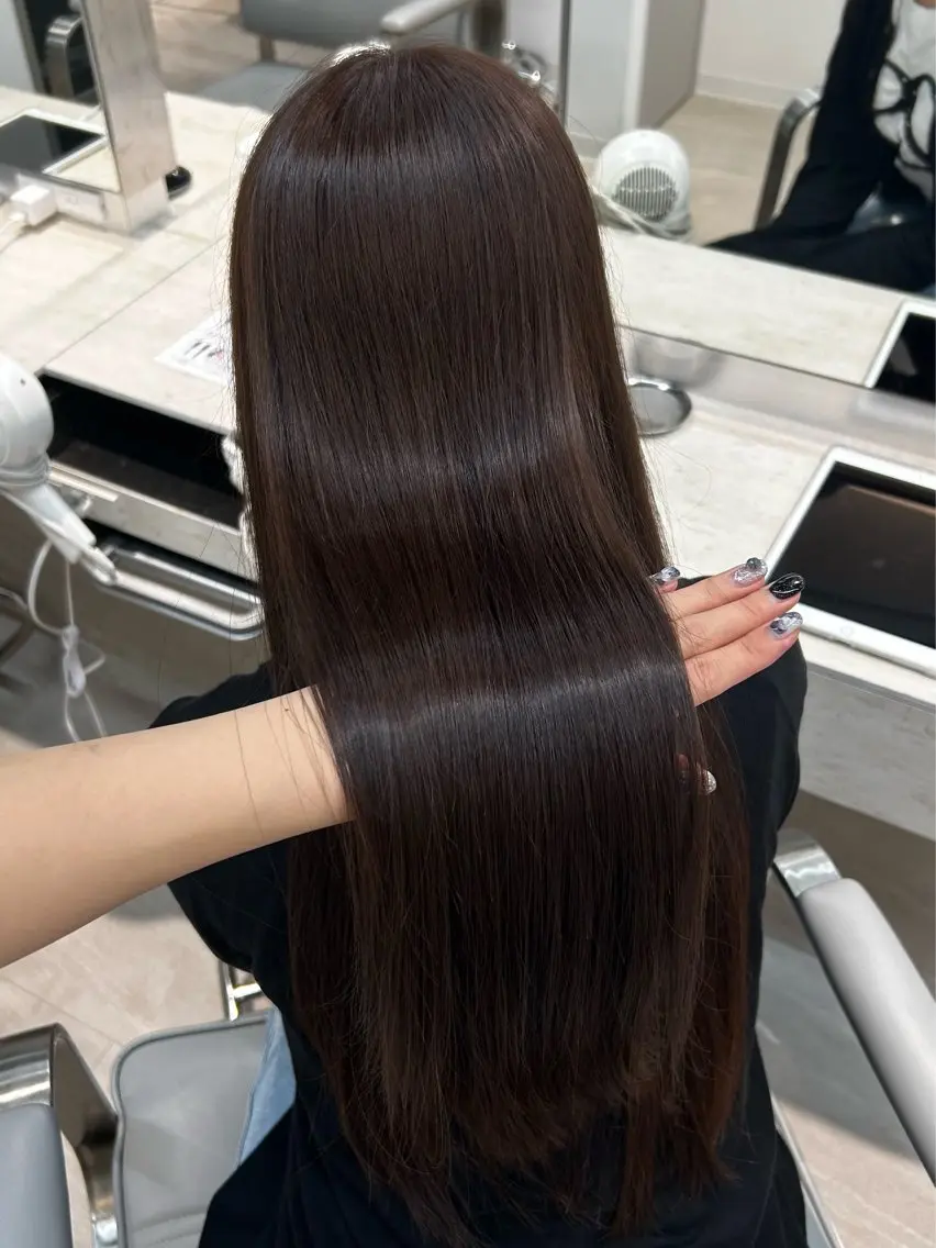 カラー 瑠 愛のヘアスタイル