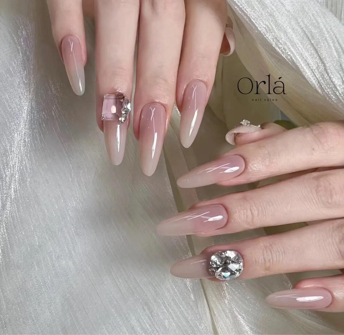 ロング カラー Orla nail salonのネイルデザイン