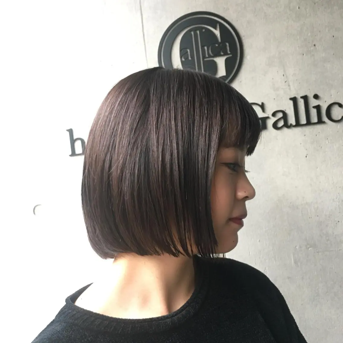 ショート カラー カット ヘアカラー トリートメント 荒木 依莉亜のヘアスタイル