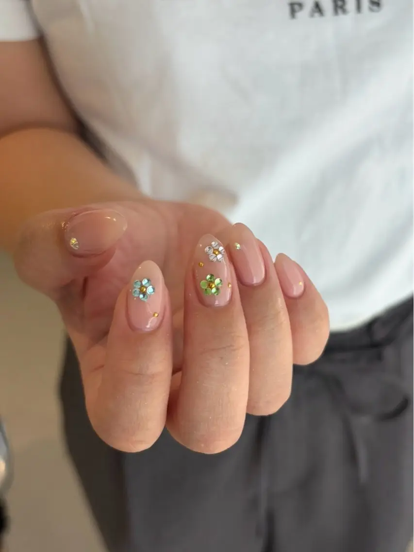 ネイル ハンドネイル yomu nail yuumiのネイルデザイン
