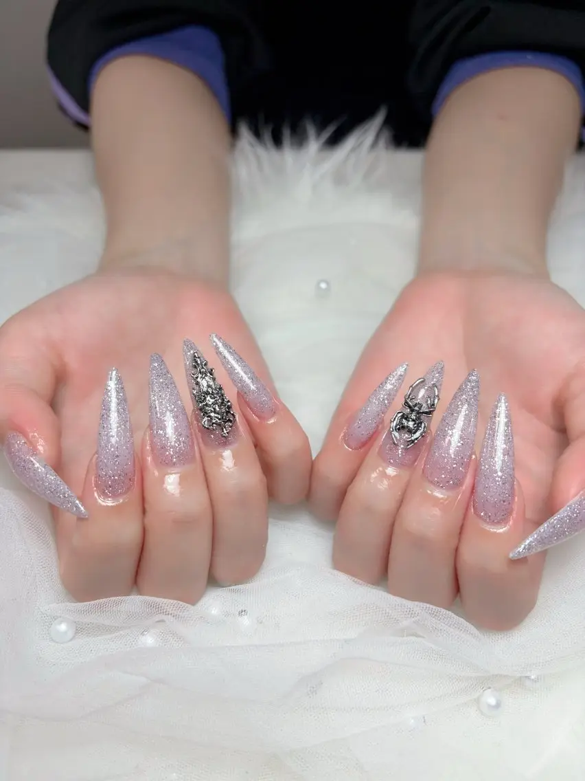 ネイル 韓国ネイル マグネットネイル 持ち込み ニュアンスネイル シンプルネイル ハンドネイル Huyn Nail Shinjyukuのネイルデザイン