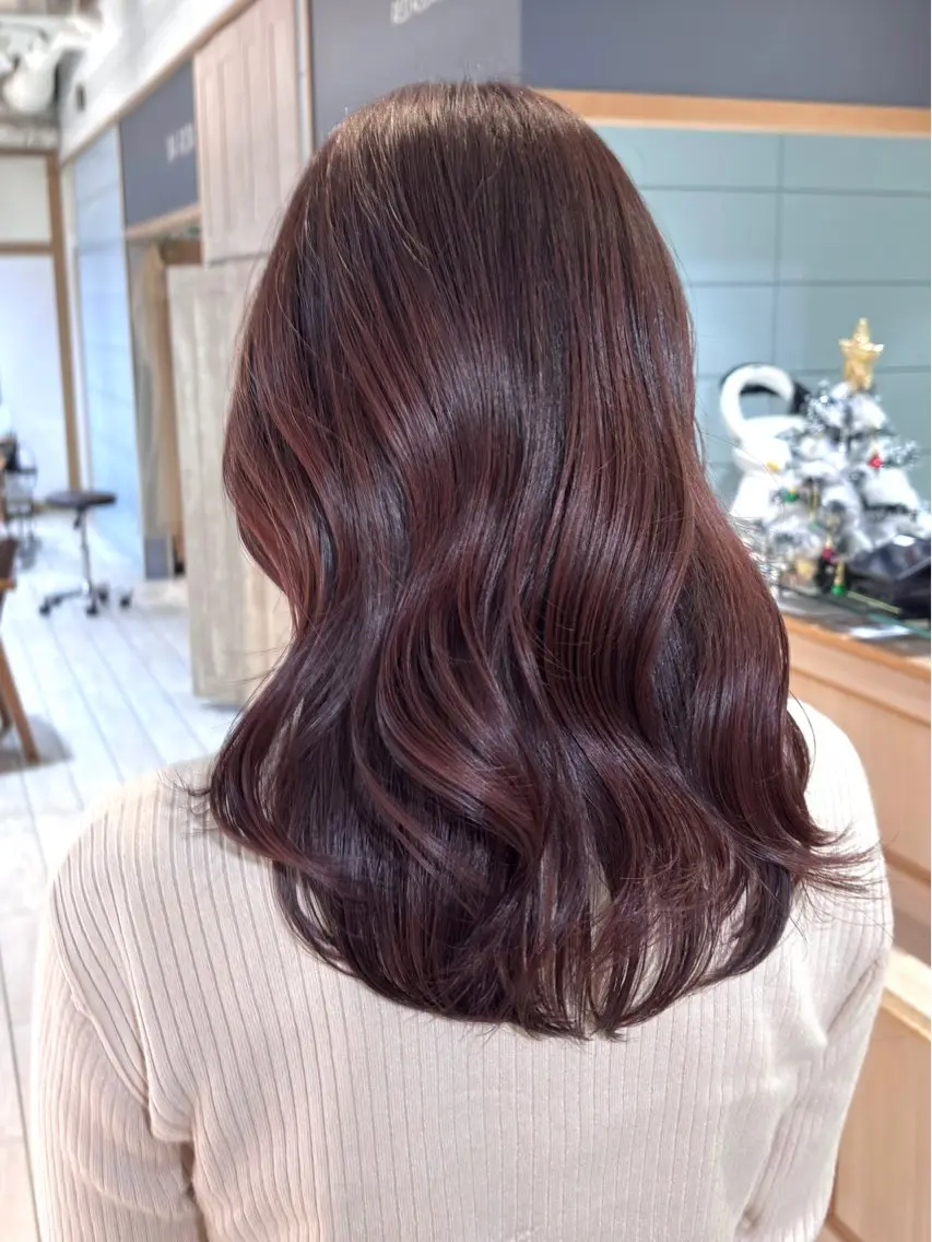 カラー 🎀モモ🎀 上品 白髪ぼかしハイライトのヘアスタイル