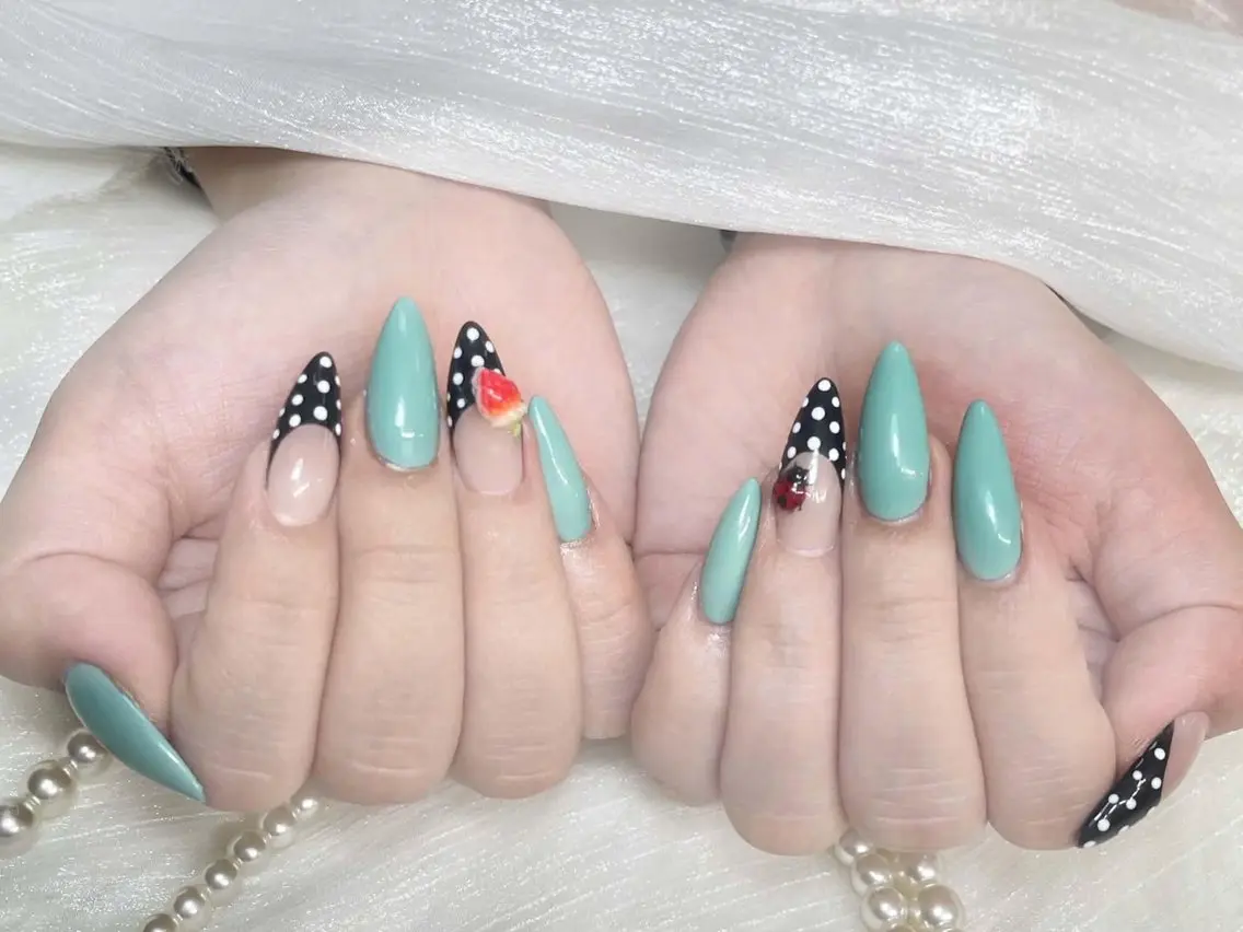 ネイル mochi nailsのネイルデザイン