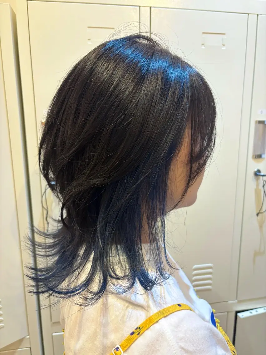 カラー ブルーカラー インナーカラー ヘアカラー little ruca‎𖤐のヘアスタイル