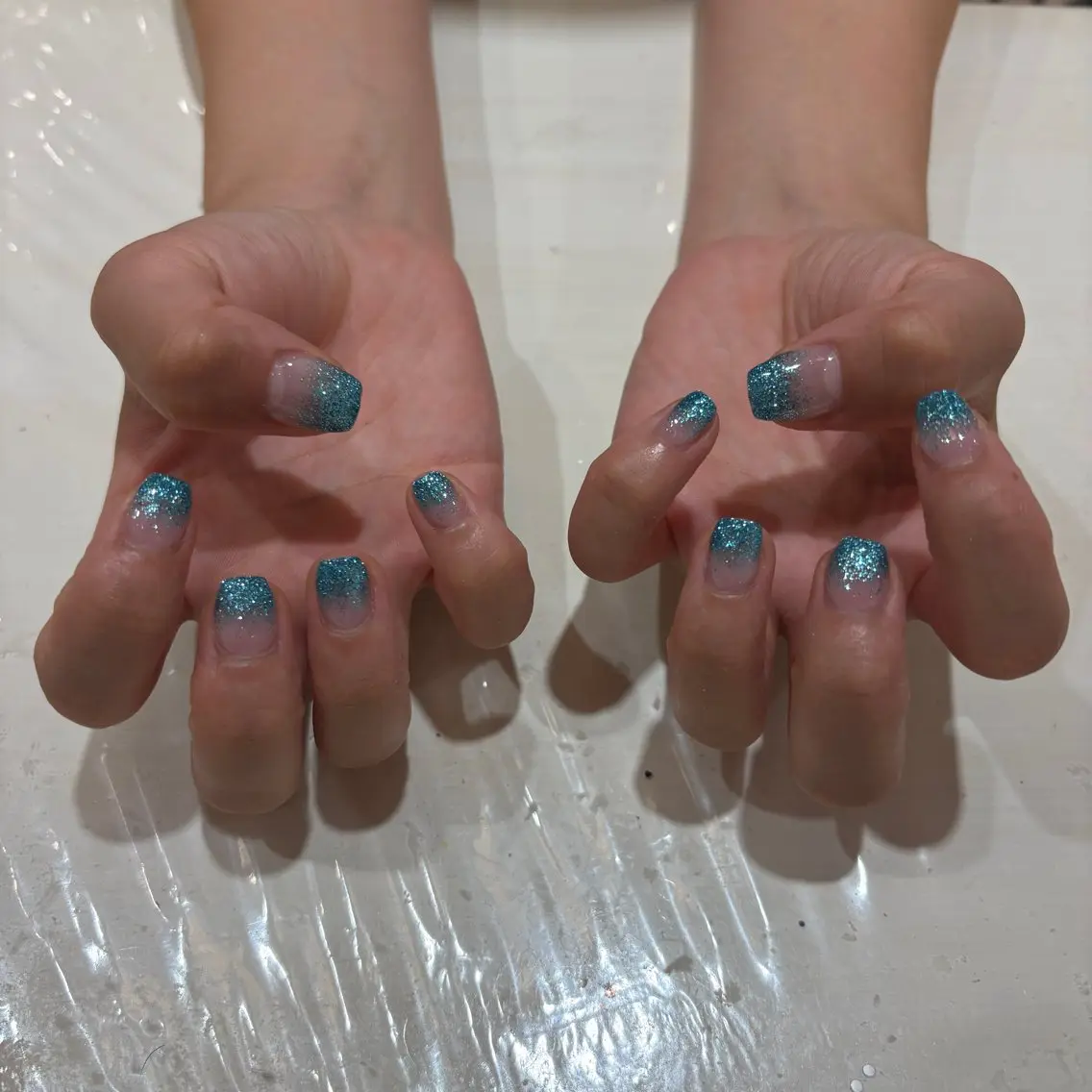 ネイル グラデーション ラメ(グリッター) ラメグラデーション She nail Ayakaのネイルデザイン