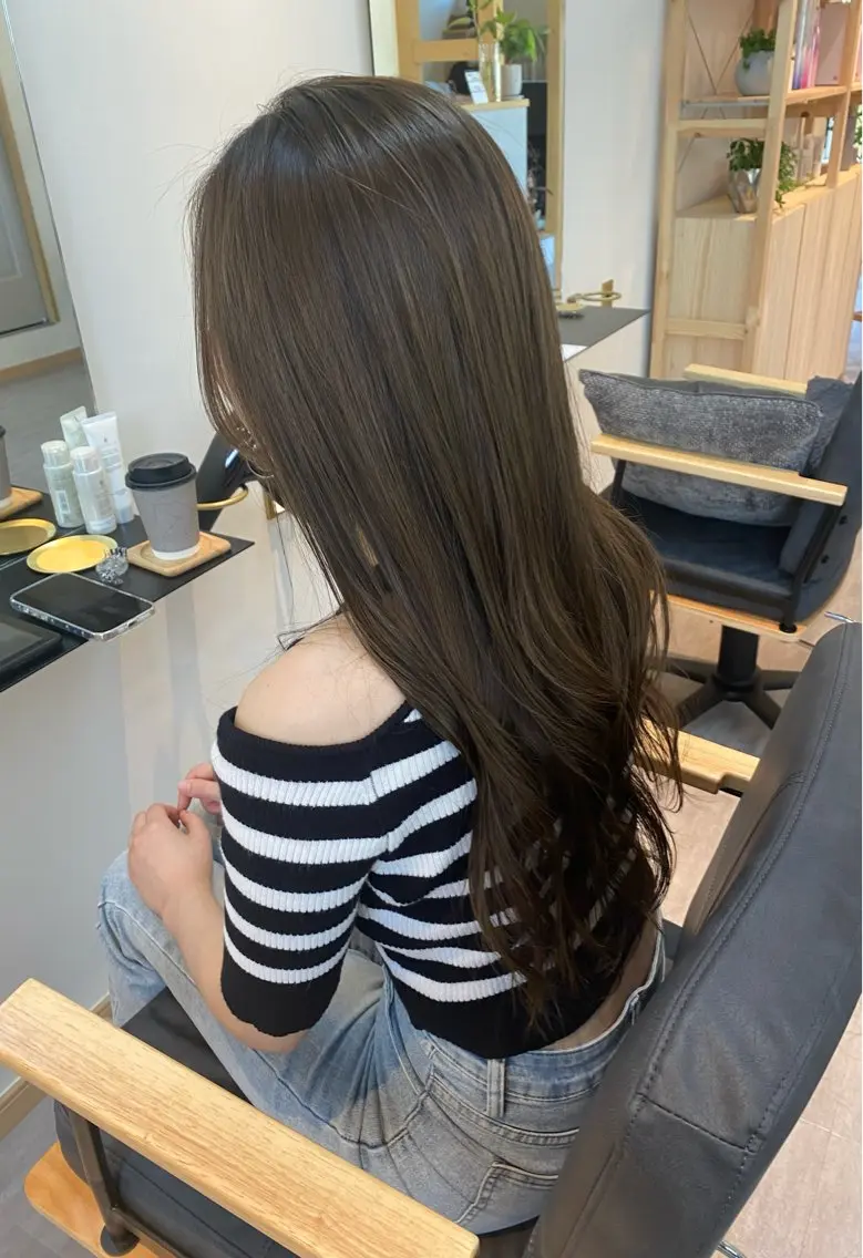 ミディアム 内野 友貴のヘアスタイル