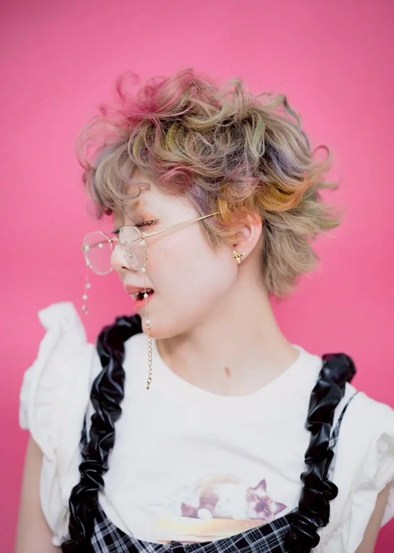 カラー デザインカラー ヘアカラー White stone 今村光希のヘアスタイル