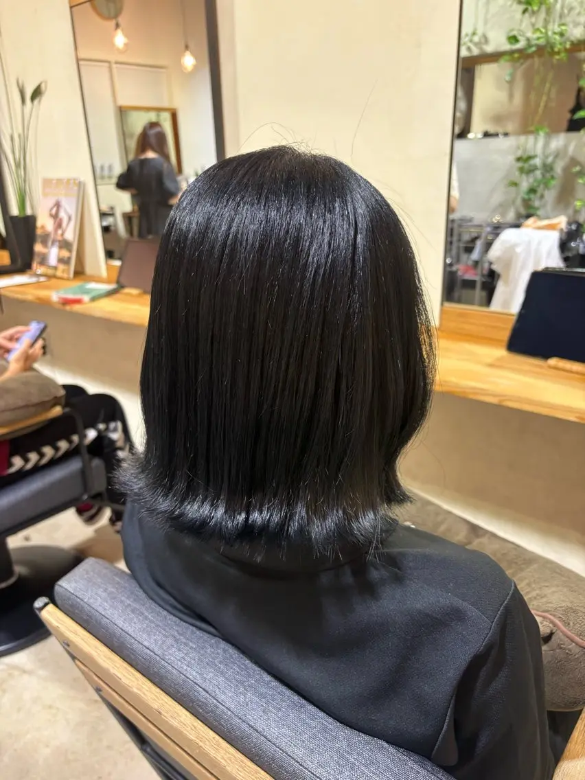 ミディアム カラー 木崎 優来のヘアスタイル