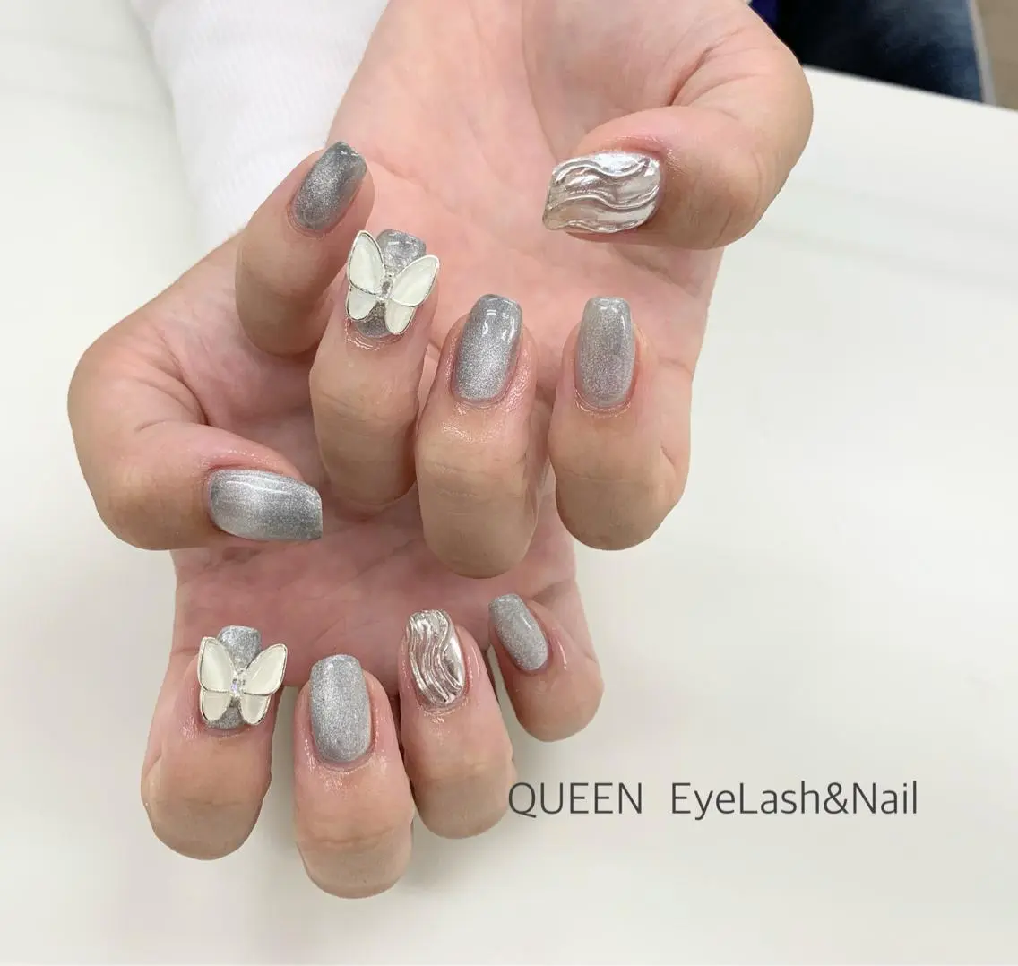 ミディアム カラー ネイル Bloom Nailのネイルデザイン