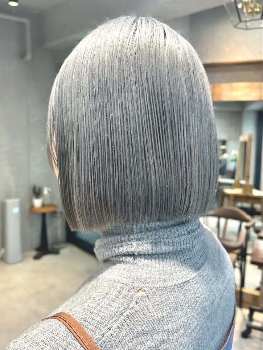 ショート カラー ブルーカラー ハイトーンカラー 原宿パーソナルカラー 診断／hina✨🧚のヘアスタイル