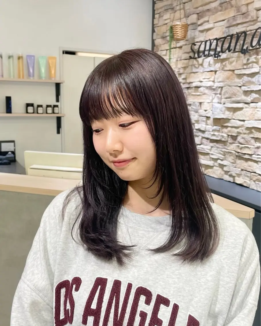 ロング 秋山 智香のヘアスタイル