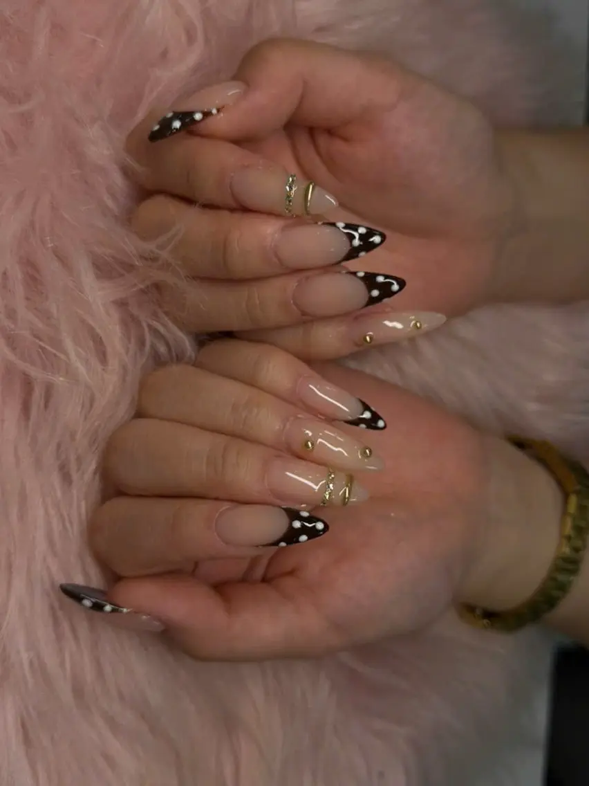 ネイル アートネイル フレンチネイル ジェルネイル 韓国ネイル マグネットネイル HAPPI NAIL 大国町のネイルデザイン