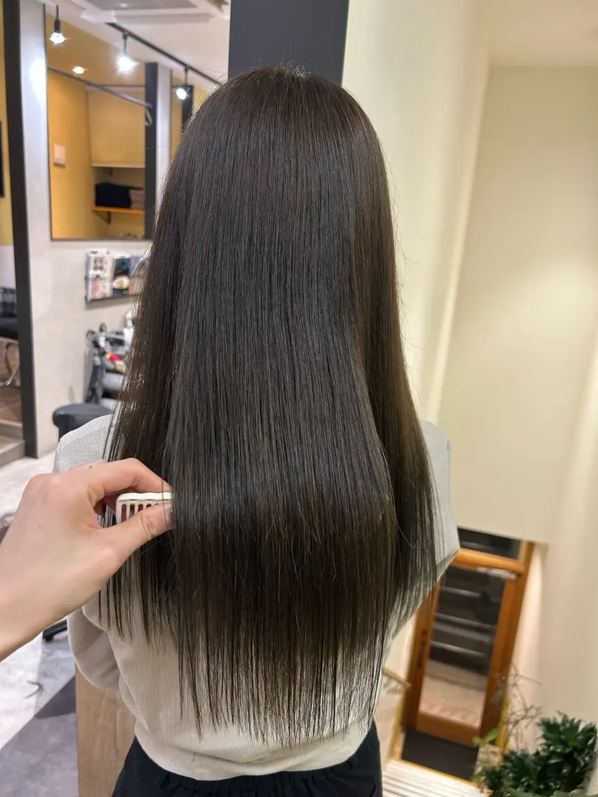 ロング カラー 透明感カラー グレージュ カット ヘアカラー トリートメント hubhair レイヤー/透明感のヘアスタイル