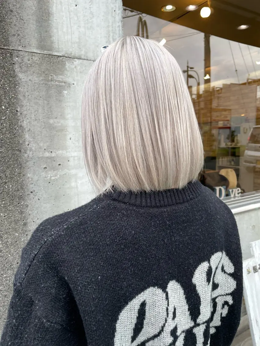 ショート カラー カット ヘアカラー シモダ クルミのヘアスタイル