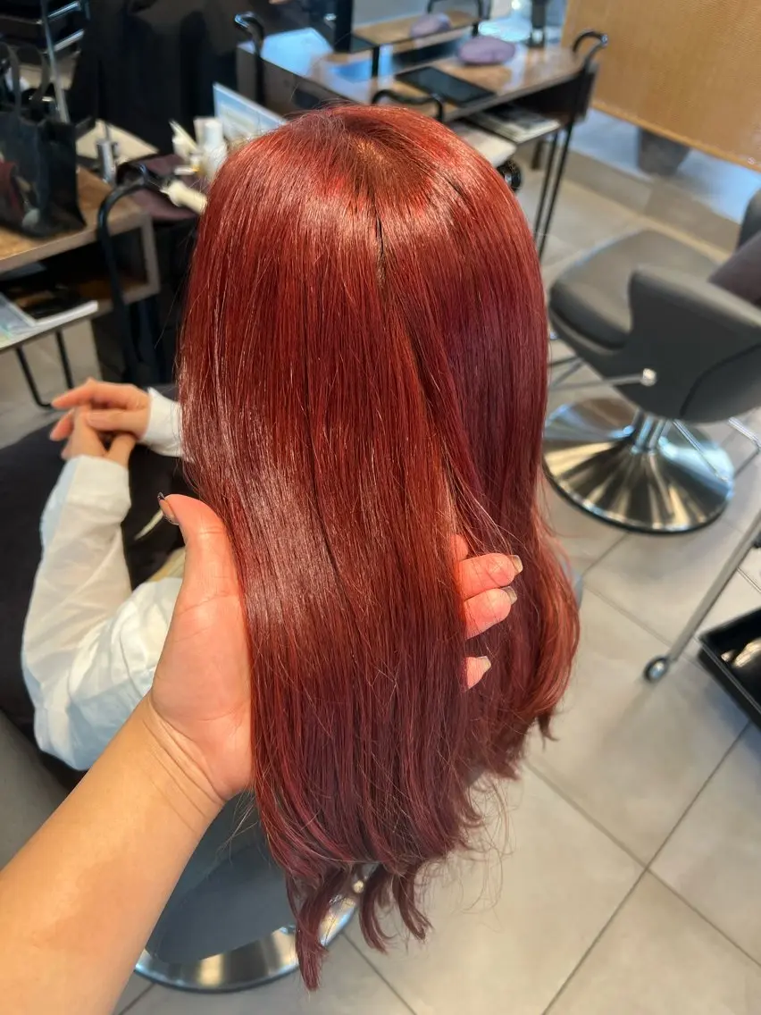 ロング カラー レッドカラー ヘアカラー 🫧透明感カラー 艶髪MAYA🎀のヘアスタイル