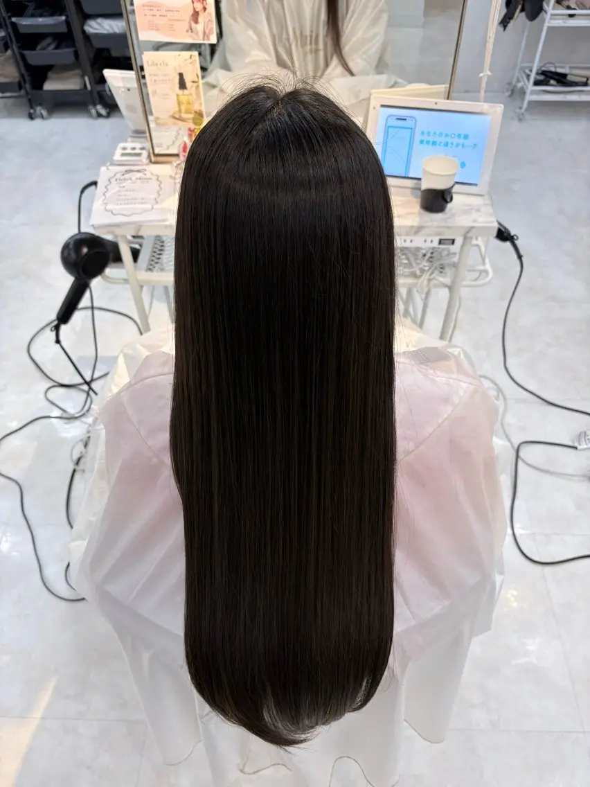 ロング 水落 悠理のヘアスタイル
